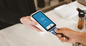 Små virksomheder straffes hårdest af betalingsmarkedet